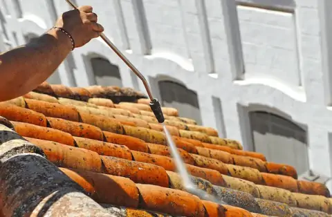 Nettoyage de toitures - Saint-Marcel-Bel-Accueil